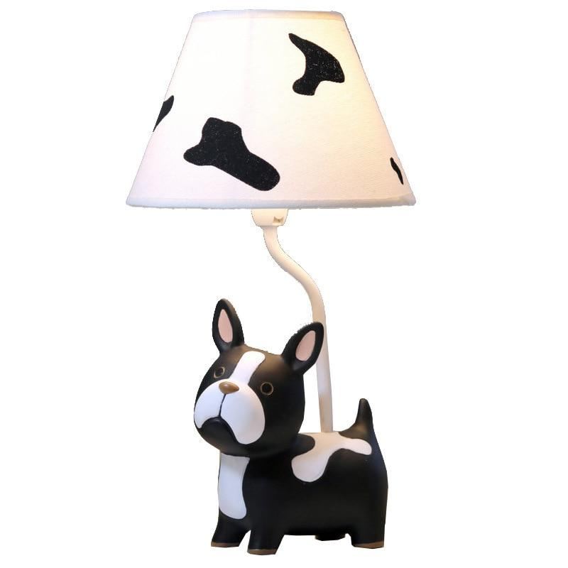 hond design bedlampje in de slaapkamer